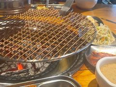 -唯成•韩国炭火烤肉 유성고기