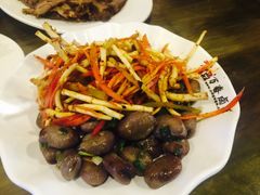 -老鼎万春卤菜(鹭湖宫8区店)