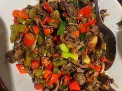 酸辣椒炒鸡杂-湘味淳(千禧街店)