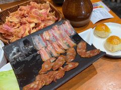 -老滇山寨•云南特色菜•地方菜•民族风情歌舞表演(金碧店)