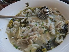 -严记小天府酸菜鱼(西四路店)