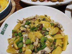 -新白鹿餐厅(银泰西湖文化广场店)