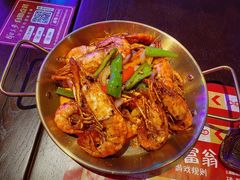 -钳真多钓虾馆·小龙虾海鲜烧烤(九六广场店)