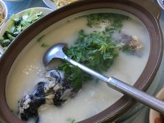 -天乐农家鱼头王(天目湖店)