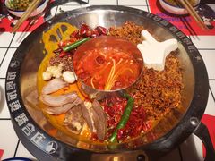 -贤合庄卤味火锅(时代广场店)