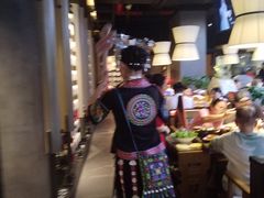 -贵府酸汤牛肉火锅·贵州老字号(飞山街店)