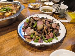 -乡土特色.冷锅鱼.牦牛肉汤锅