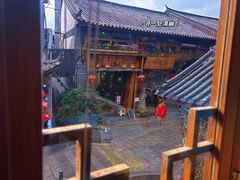 -猫的天空之城概念书店(丽江古城饮玉巷店)