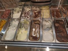-VENCHI 闻绮(上海佛罗伦萨小镇店)