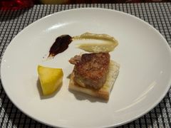 -广州万富希尔顿酒店·感趣自助餐厅·金秋蟹宴生蚝海鲜刺身