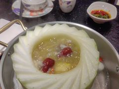 -得意咚瓜·顺德鱼生·冬瓜火锅(深圳首店)