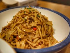 -老板很二(吉大店)