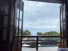 -亚龙湾喜来登·美景台大堂吧