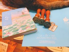 -猫的天空之城概念书店(杭州南宋御街店)