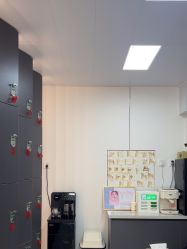 -阿三造型烫染•接发