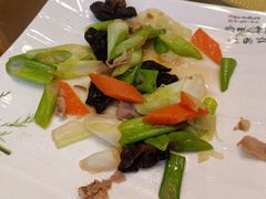 -宾朋海鲜饭庄(兴海路店)