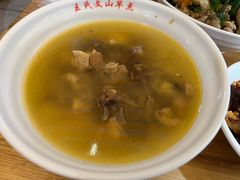 -文山荷鲜居(翠湖店)
