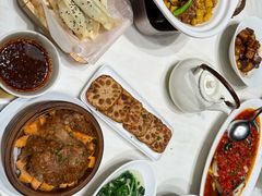 -楚山晓·湖北菜(武汉光谷K11店)
