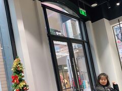 -王府井奥莱临潼小镇(临潼店)