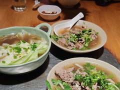 -大众跷脚牛肉馆·非遗传承单位(峨眉山店)