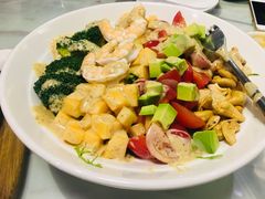 海鲜牛油果沙拉-烛影拾光观景餐厅·创意菜·摄影·小提琴(大唐不夜城店)