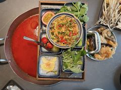 -楠小云·云南鲜菌·鲜牛自助火锅(九眼桥店)