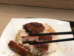 乳猪饭-太兴烧味餐厅(香港机场店)