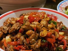 红烧稻田蛙-堂瓦里·33年传统赣菜(第一街区店)