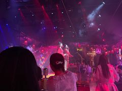 -喜鹊音乐酒馆(西街店)