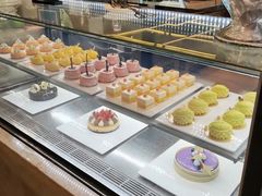 -大中华希尔顿酒店-念自助餐·嗨啤·小龙虾