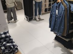 -优衣库(上海正大广场店)