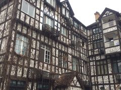 -钟书阁(松江泰晤士小镇店)