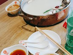 -彤德莱火锅(果园路店)