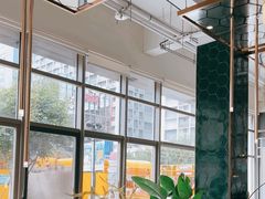 -红樱桃·欢乐餐厅(太原里店)