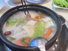 -九寨沟特色牦牛肉汤锅