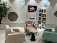 -瑞尔齿科(上海长风大悦城店)