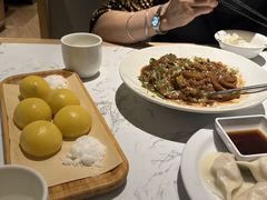 -关东小磨东北菜(漕河泾印象城店)