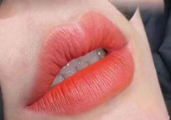 -初心纹眉洗眉·美睫专业店