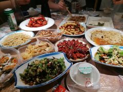-霄汉牛三鲜湖北砂锅菜(万松园2店)