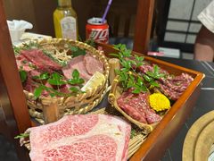 -山川小町·极番烧肉(新地假日广场店)