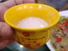 -三锅莊·牦牛肉火锅·香格里拉特色藏餐宴请餐厅(菱角塘路店)