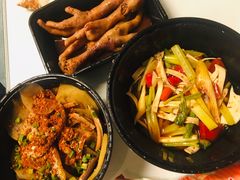 -二孃鸡爪爪(东风路总店)