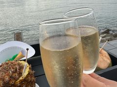 -Sunset Bar(丹绒亚路香格里拉店)
