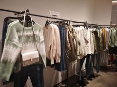 -URBAN REVIVO(西安Momopark店)