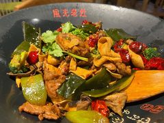 -风光老灶麻辣香锅(大成路翠微百货店)