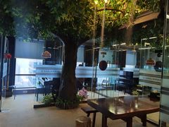 -北京圣典成人钢琴俱乐部(德思勤店)