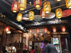 大堂-东来菜馆•手抓海鲜家常菜•海鲜锅贴(鸽子窝店)