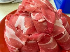 羊肉片-洞庭洲·防空洞火锅·烧烤·铜锅涮肉(新百广场店)