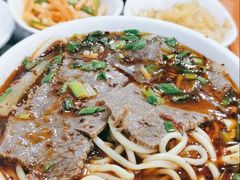 -牛一嘴·兰州牛肉面·大盘鸡(财富中心店)