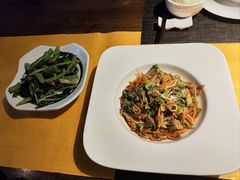 -乐领拈花溪·林涧食韵